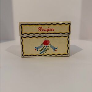 Vintage Recipe Box with Floral Design